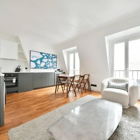 Cozy And Chic 1br Near Champs Elysees * باريس