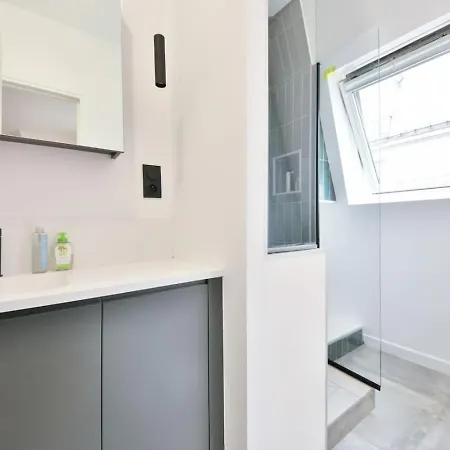 Cozy And Chic 1br Near Champs Elysees *