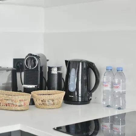 Cozy And Chic 1br Near Champs Elysees شقة